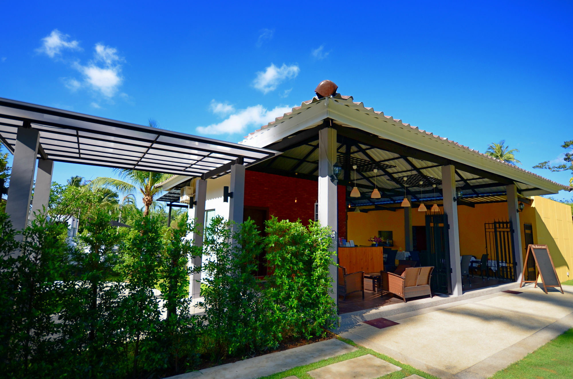 The Fusion Resort Hotel Chalong Exterior photo